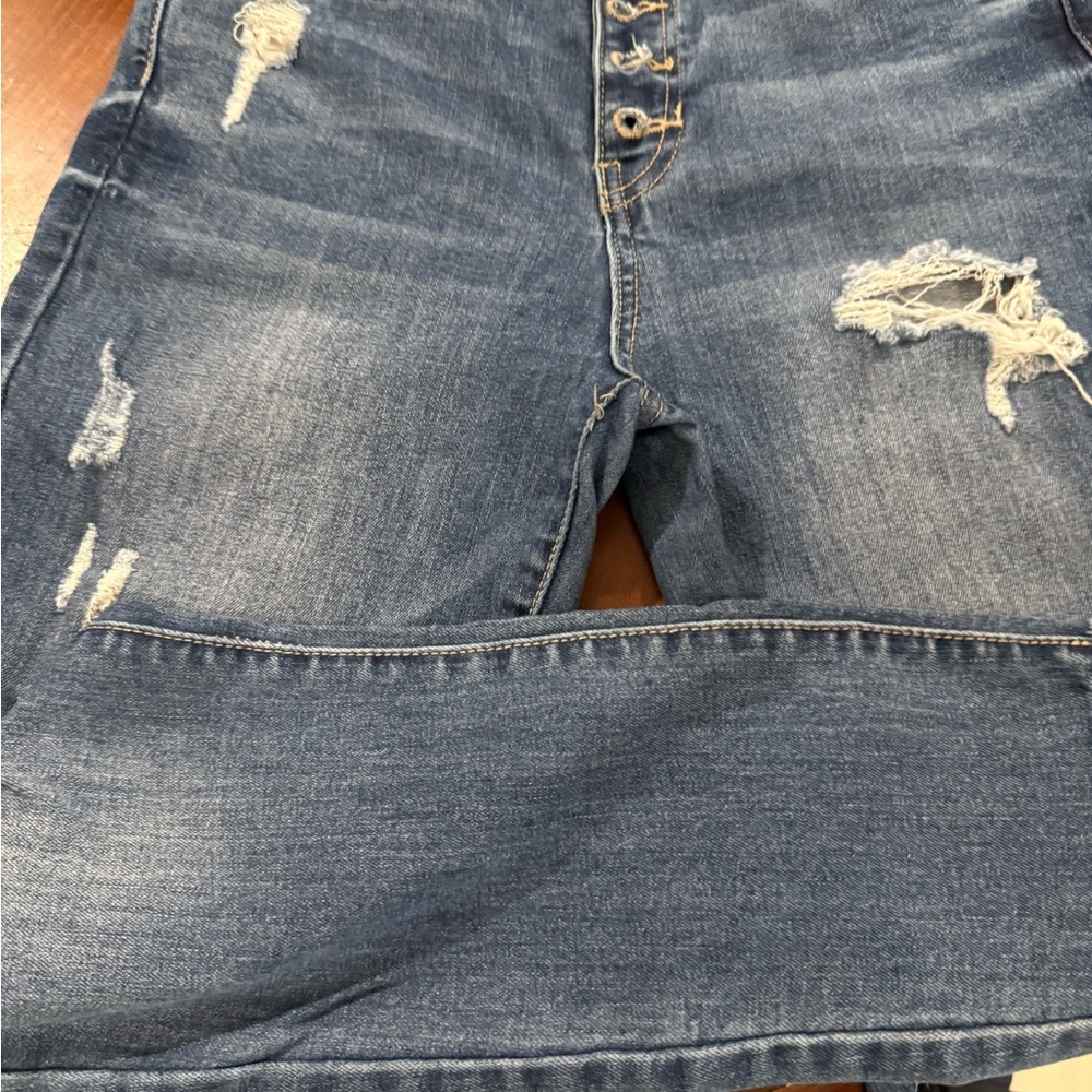 Women's Distressed Blue Jeans